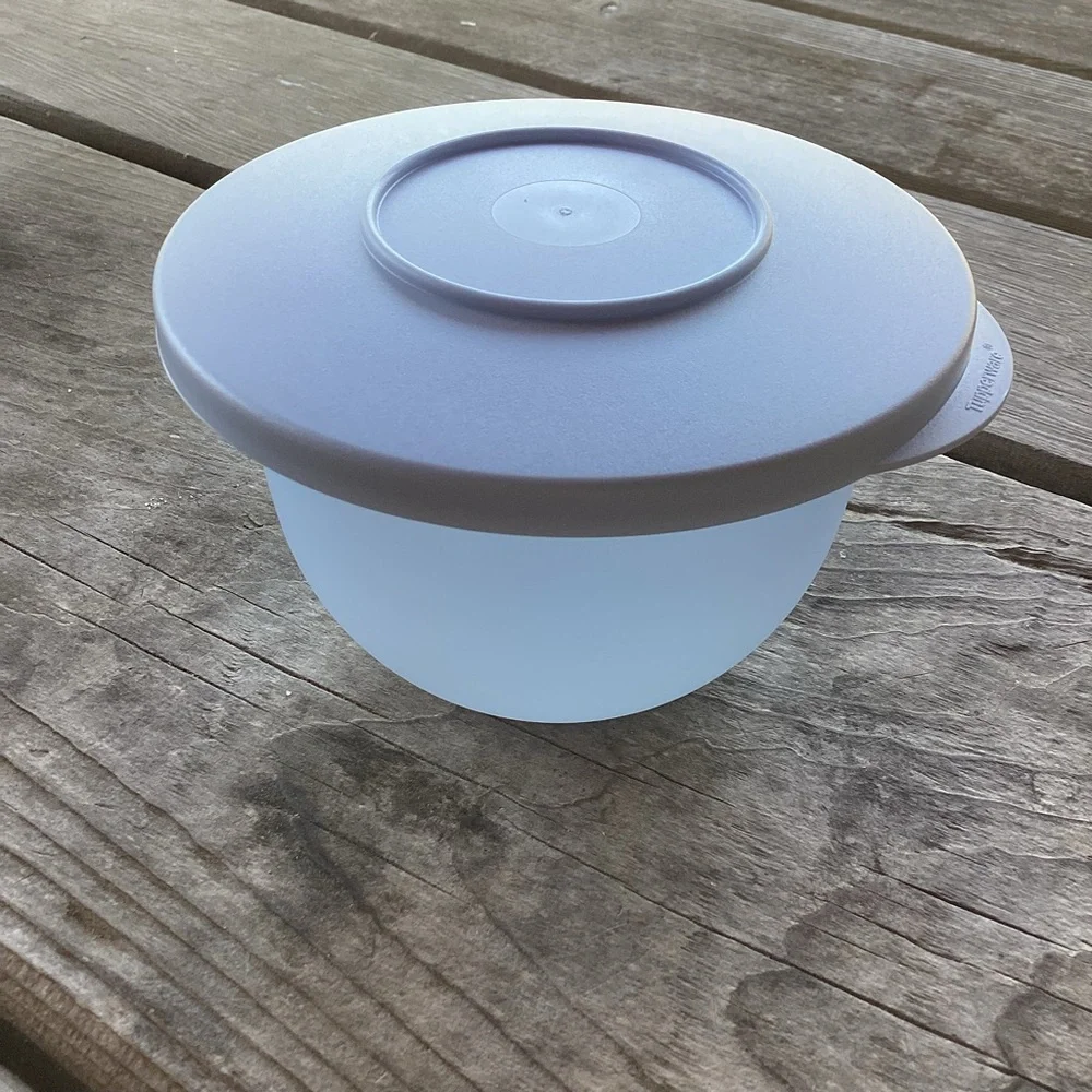 Tupperware Impressions bowls in pastels - set of 4